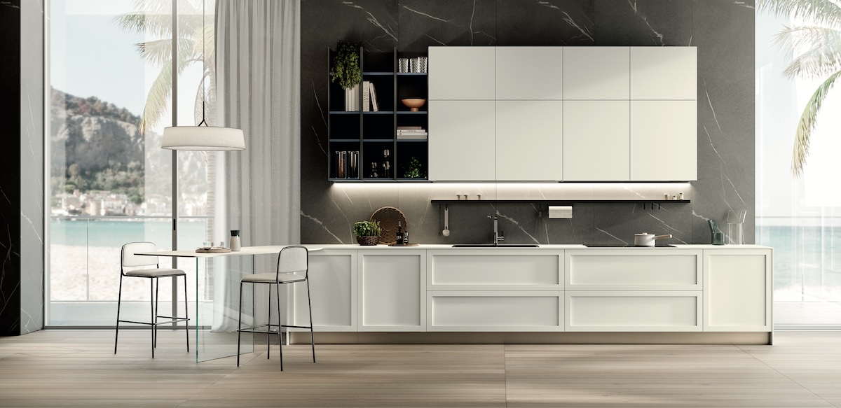 cucina bianca moderna con penisola